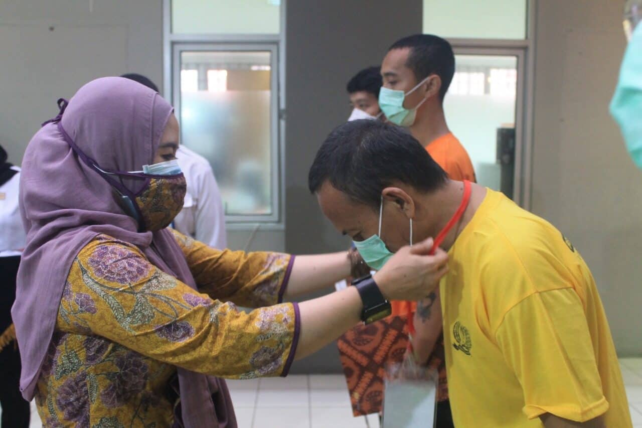 Penutupan Rehabilitasi Sosial dan Medis Tahap 1 serta Pembukaan Program Rehabilitasi Medis Tahap 2 di Lapas Narkotika Kelas II A Jakarta Penutupan Rehabilitasi Sosial dan Medis Tahap 1 serta Pembukaan Program Rehabilitasi Medis Tahap 2 di Lapas Narkotika Kelas II A Jakarta