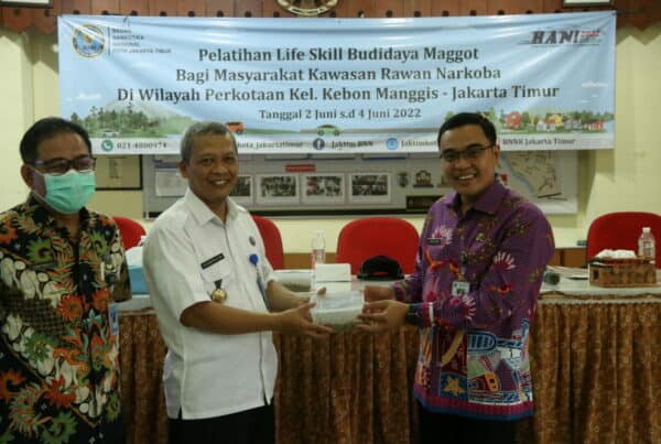BNNK Jakarta Timur Lakukan Pelatihan Budidaya Maggot Bagi Masyarakat Kawasan Rawan Narkoba Kelurahan Kebon Manggis, Jakarta Timur