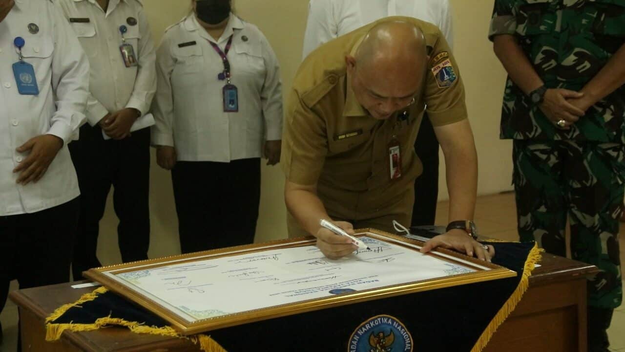 BNN Kota Jakarta Timur Lakukan Pencanangan Zona Integritas Bersama Forkopimko BNN Kota Jakarta Timur Lakukan Pencanangan Zona Integritas Bersama Forkopimko
