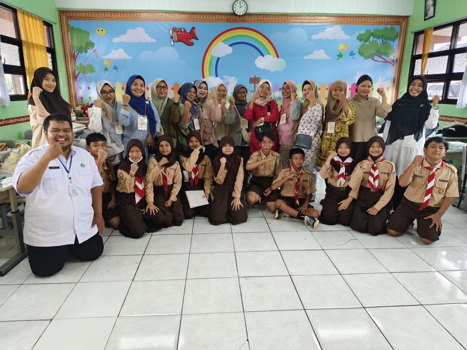 Intervensi Program Ketahanan Keluarga Anti Narkoba SD Negeri 03 Cipinang Intervensi Program Ketahanan Keluarga Anti Narkoba SD Negeri 03 Cipinang
